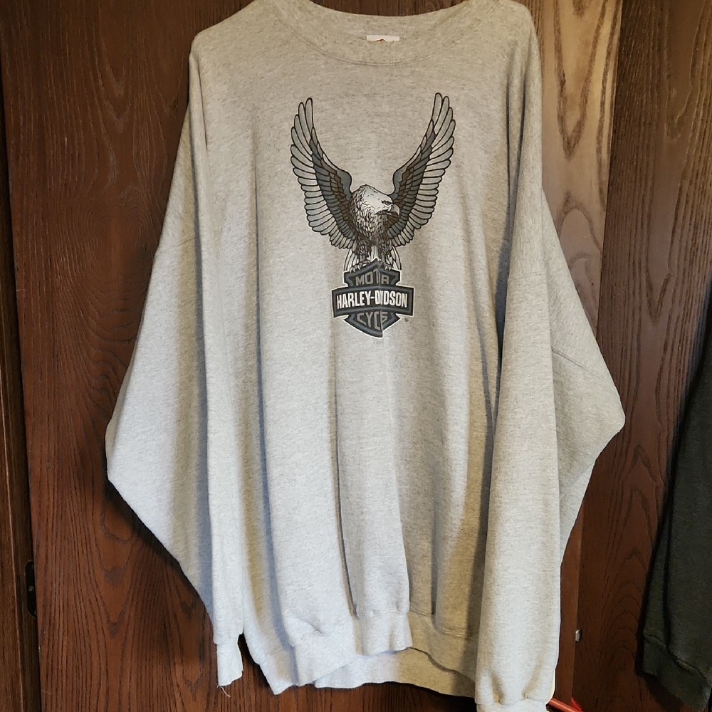 Harley-Davidson Gray Crewneck Sweatshirt with Eagle Emblem